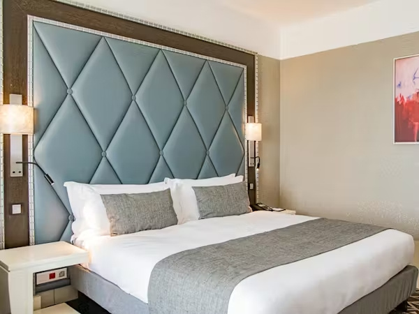 Executive Double room (full double bed)