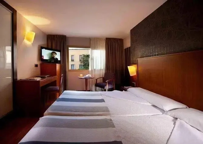 Hotel Nuevo Torreluz - Chambres