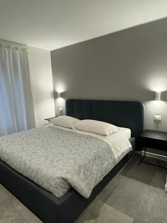 Superior Double room (full double bed)
