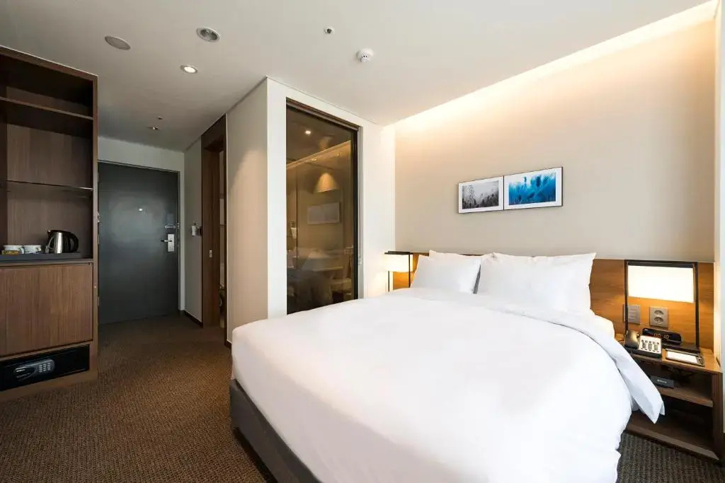 Family Double room (full double bed)