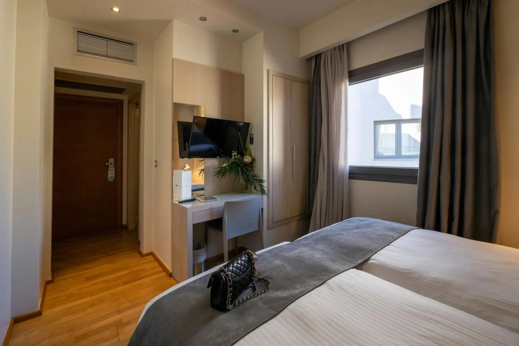 Domotel Olympia Room Type - Standard Internal Double room twin beds