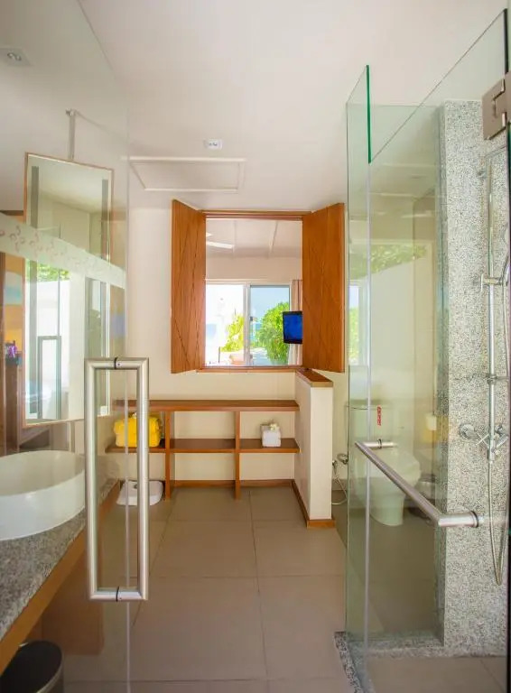 Centara Ras Fushi Resort & Spa Maldives