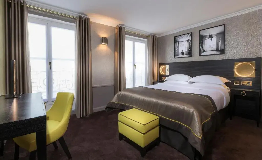 Connecting with Terrace Quadruple room