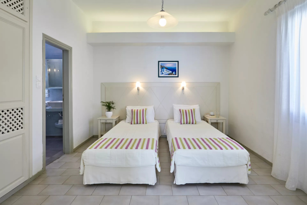 Double Family room (full double bed)