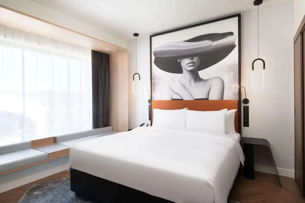 Double Suite with view (full double bed)