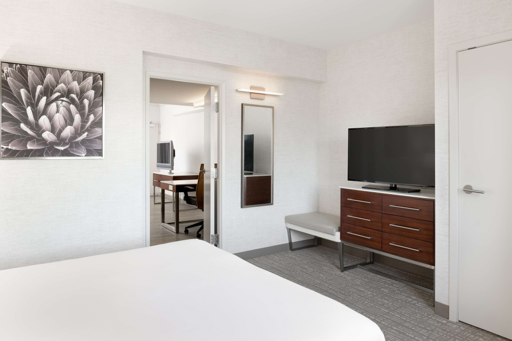 Accessible Quadruple Suite