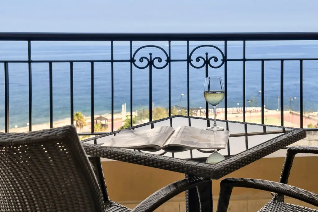 Corinthia St George's Bay - Chambres
