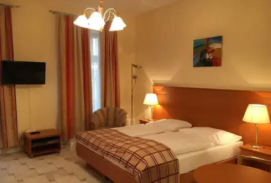 Continental Hotel-Pension - Chambres