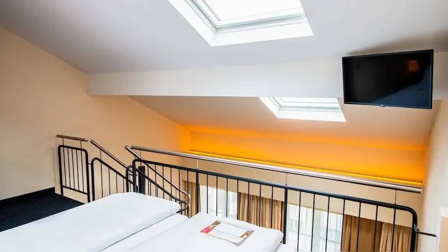 Signature Double Family Maisonette Studio (full double bed)