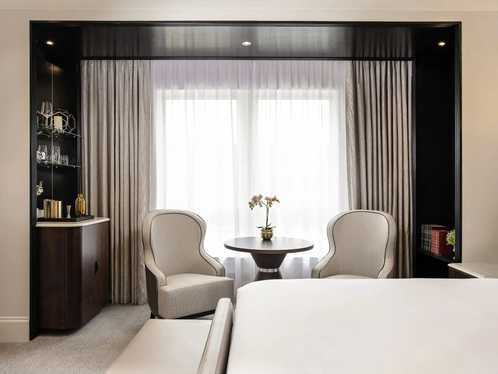 Fairmont Double room (full double bed)