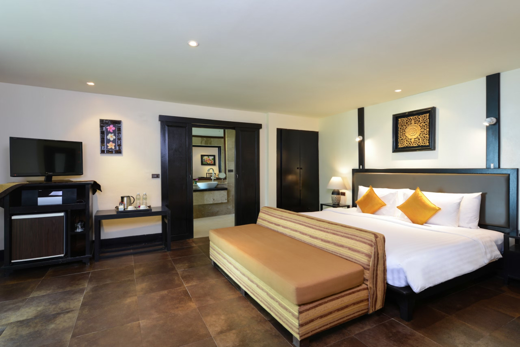 Двухместный номер Deluxe с видом на море двуспальная кровать в Andaman White Beach Resort