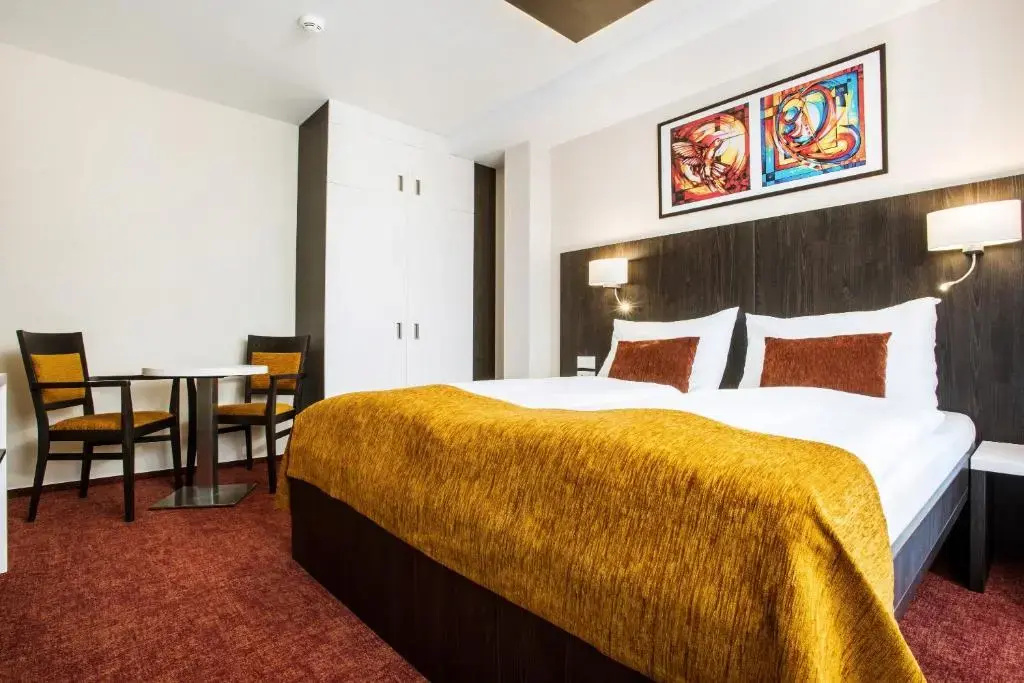 Deluxe Double Apartment (full double bed)