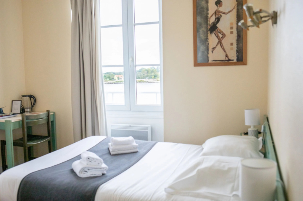 Superior Double room (full double bed)