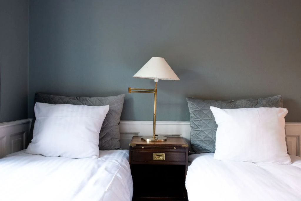 Double Suite (twin beds)