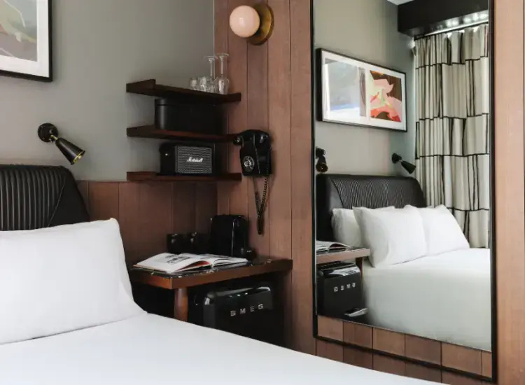 Cozy Double Warehouse (full double bed)
