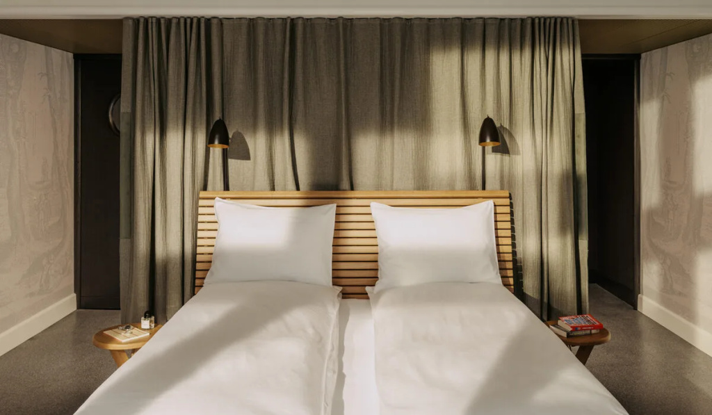 Signature Design Double room (full double bed)
