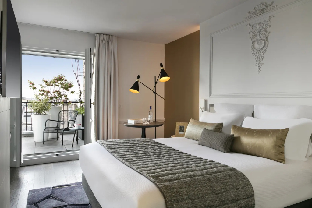 Toits de Paris Terrace Double Duplex room (full double bed)