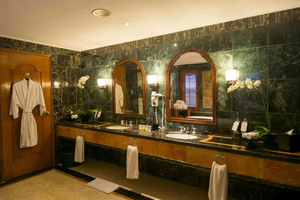 The Royal Beach Seminyak Bali - Chambres