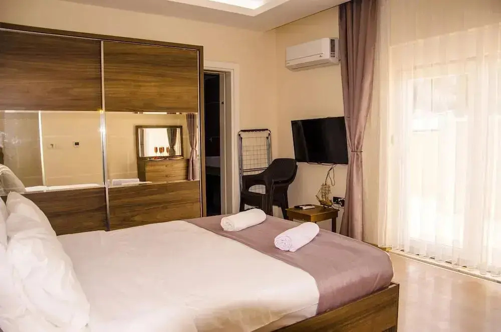 Basic Double (full double bed)