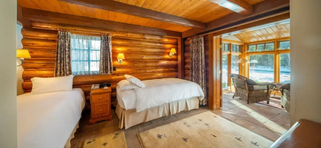 Pipestone Cabin