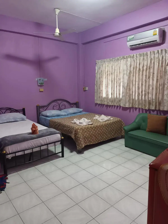 Basic Double room (twin beds)