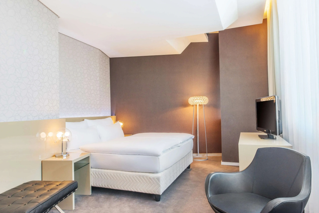 Double Suite with view (full double bed)