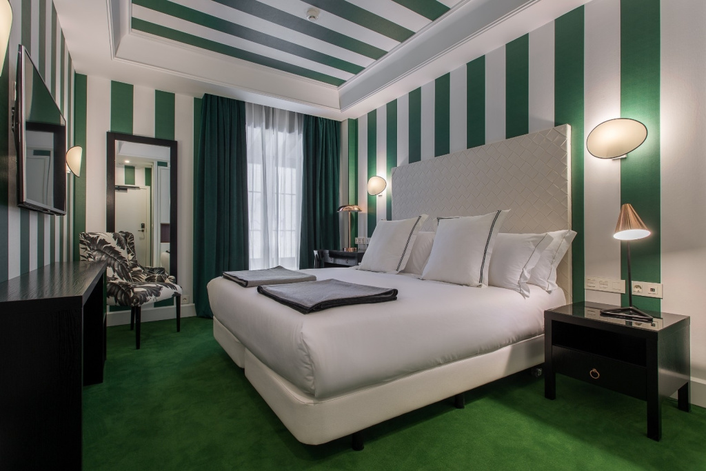 Basic Double room (full double bed)