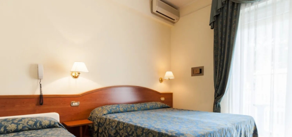Superior Triple room