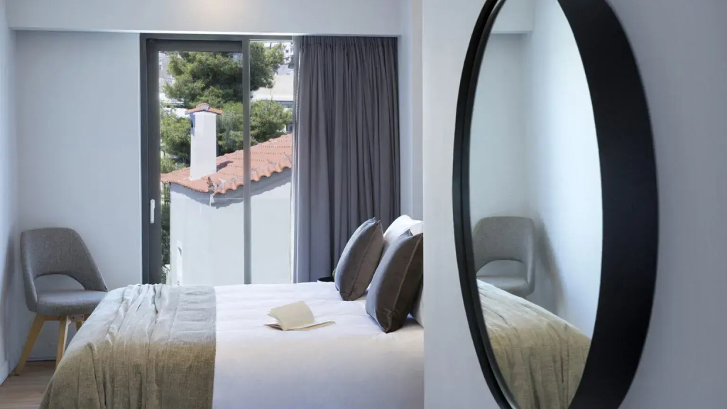Double Suite with sea view (full double bed)