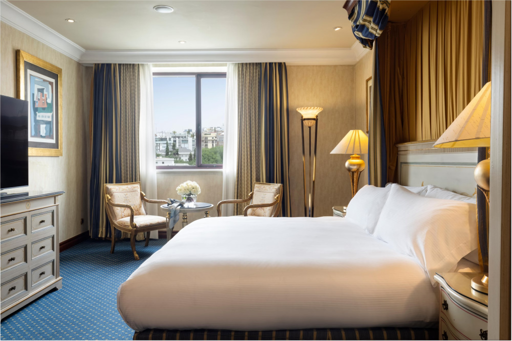 Ava Double Suite (full double bed)