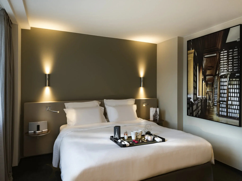 Classic Accessible Double room with garden view (full double bed)