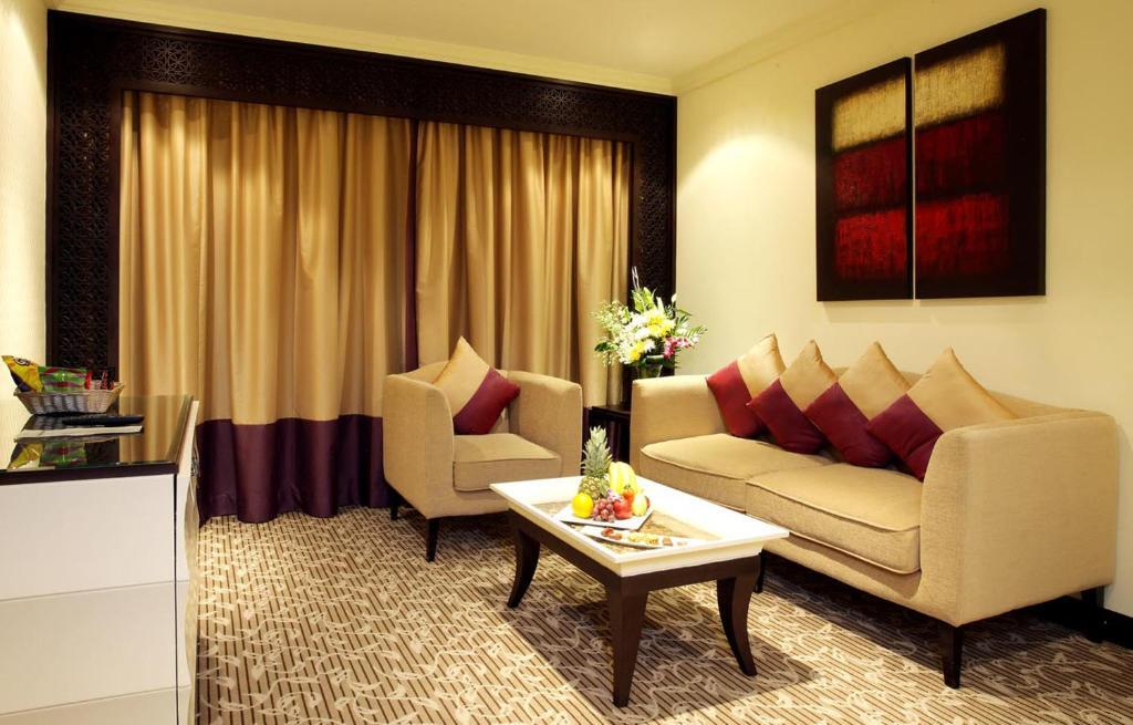 Carlton Tower Hotel