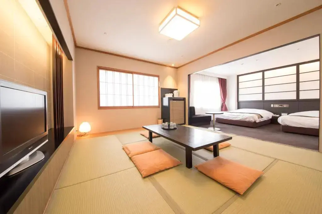 Japanese-Western style room