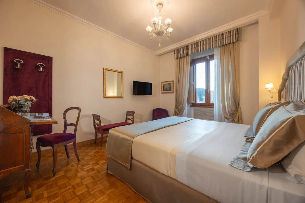 Deluxe Double room with view (twin beds)