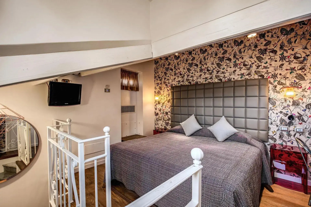 Standard Double Attic room twin beds