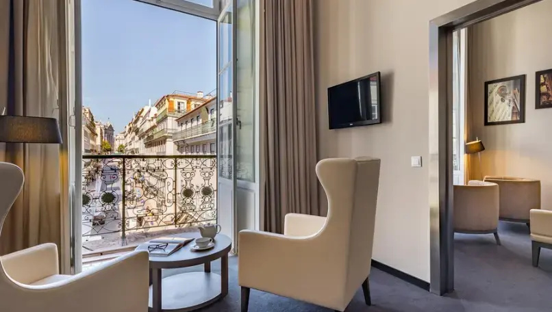 Garrett Suite