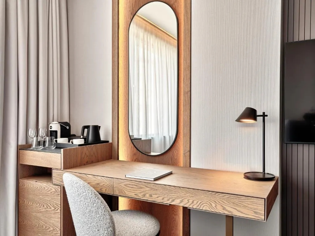 Двухместный номер Standard 2 отдельные кровати в Crowne Plaza Sofia by IHG