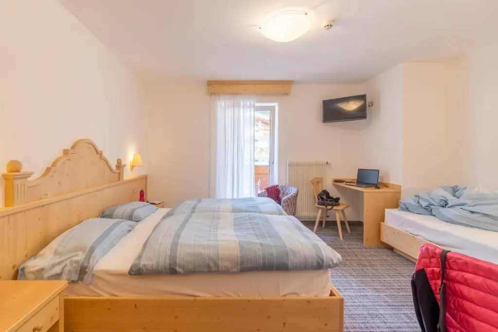 Triple room