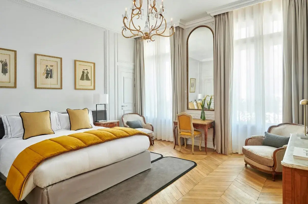 Executive Double room (full double bed)