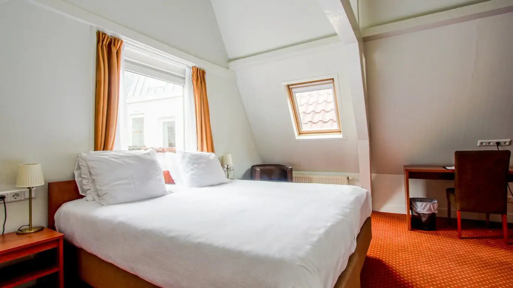 Ambassador City Centre Hotel - Chambres
