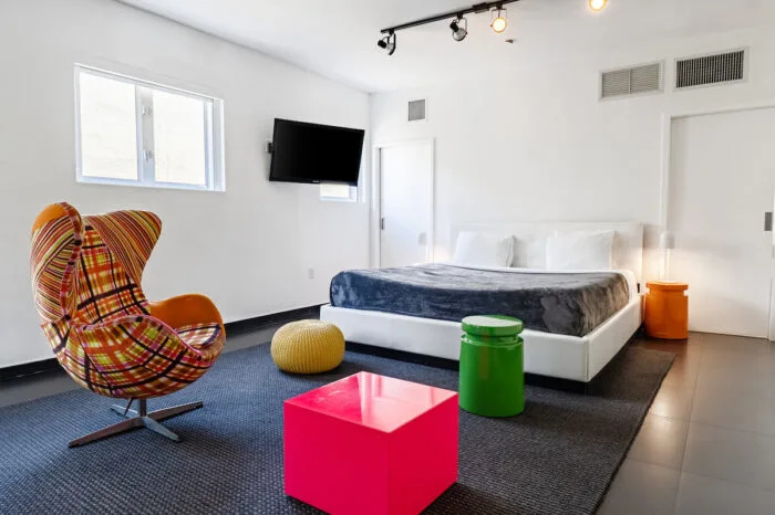 Large Double Studio (full double bed)