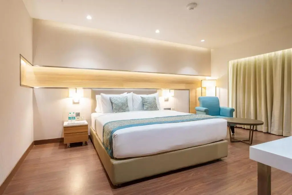Double Suite (full double bed)
