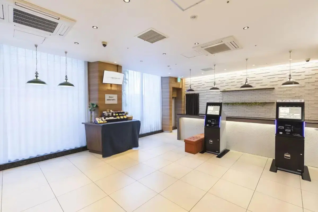 Отель Sotetsu Fresa Inn Tokyo Toyocho — фото