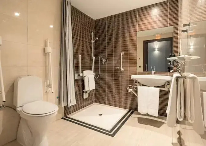 Hotel ILUNION Almirante - Chambres