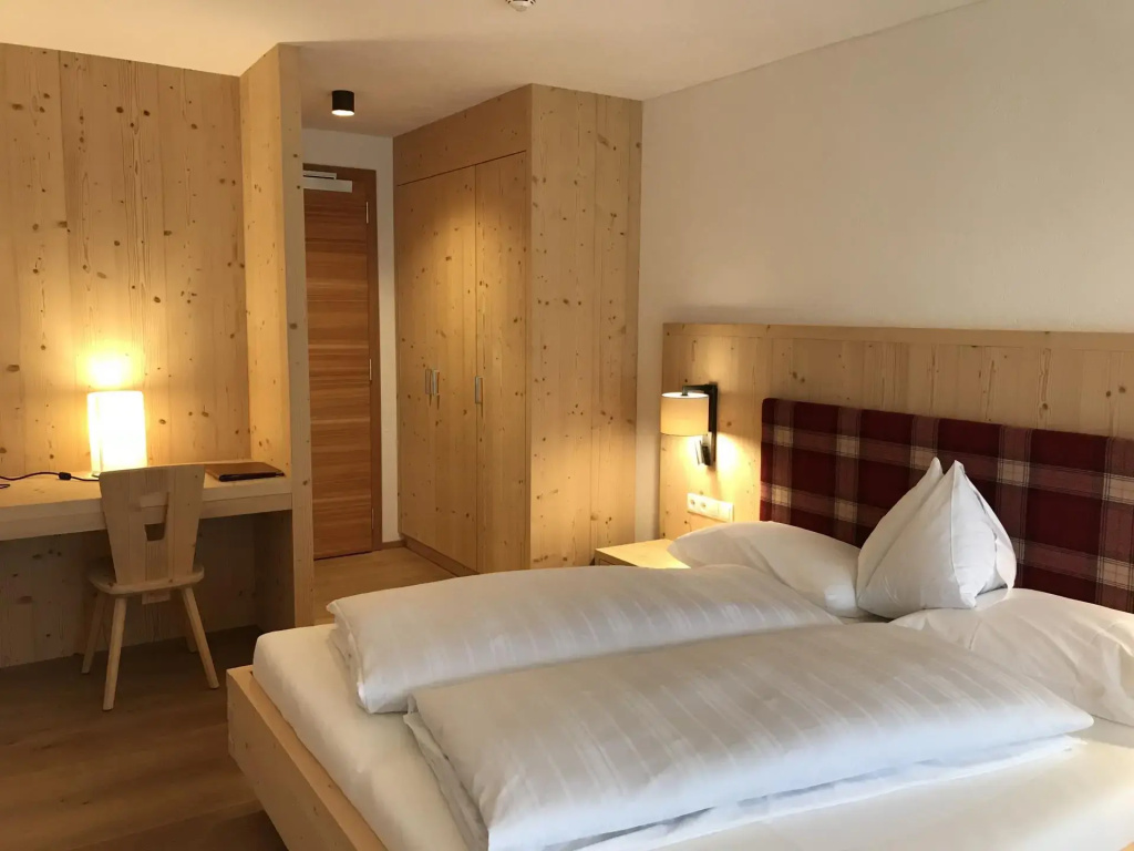 Dolomites Double Suite with panoramic view (full double bed)