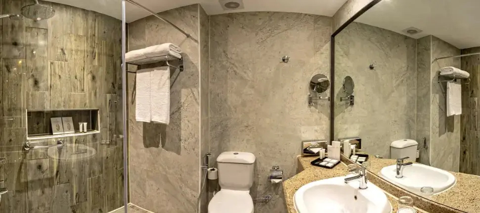 Invidia Coral Beach Tiran - Chambres