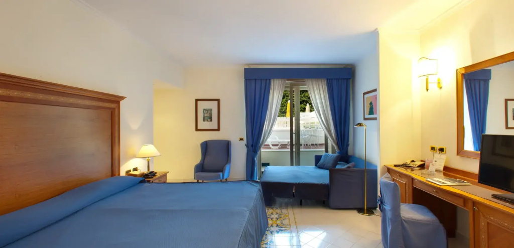 Family Double room (full double bed)
