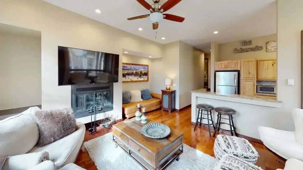 1 Bedroom Platinum Condominium