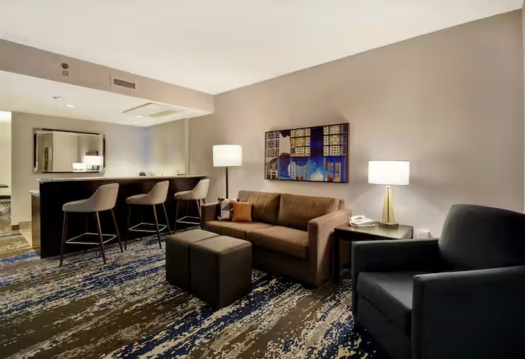 Embassy Suites by Hilton Charleston Hotel - Chambres