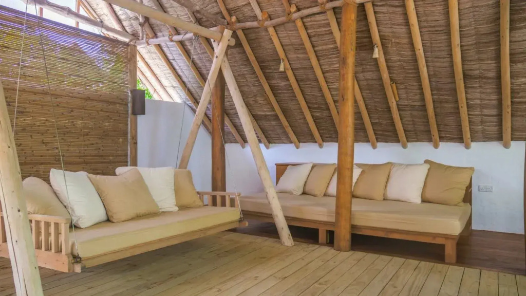 With Pool Crusoe с 2 комнатами в Soneva Fushi